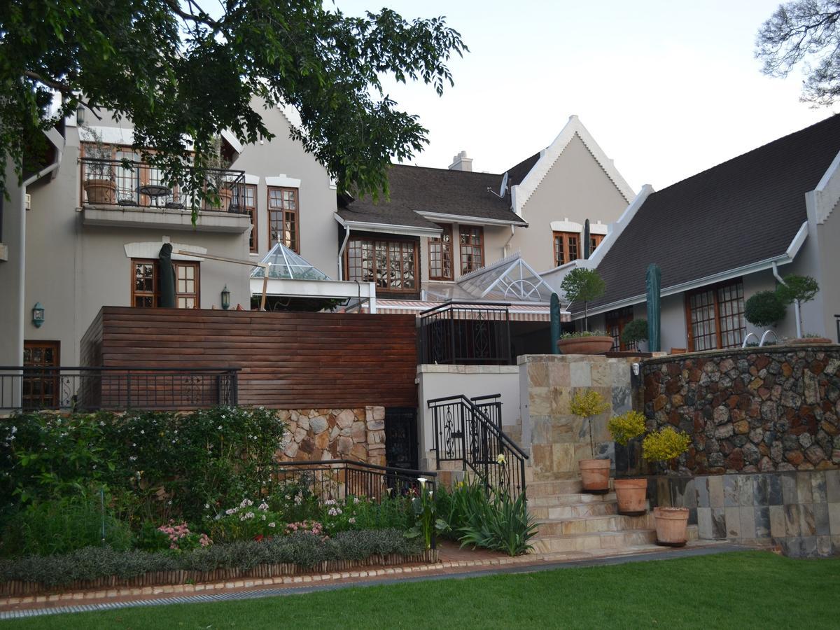 Bed and Breakfast Doveton House Йоганнесбурґ Екстер'єр фото