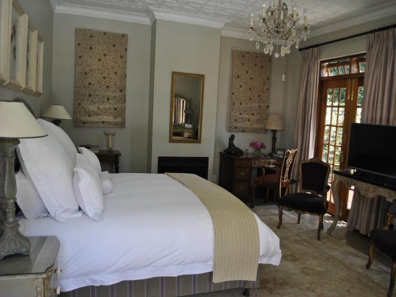 Bed and Breakfast Doveton House Йоганнесбурґ Екстер'єр фото