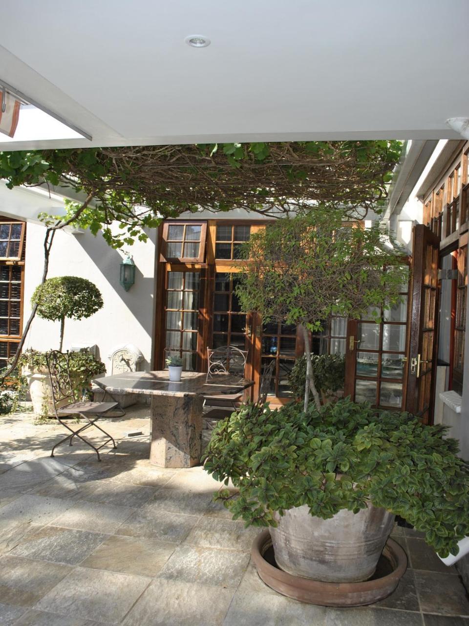 Bed and Breakfast Doveton House Йоганнесбурґ Екстер'єр фото