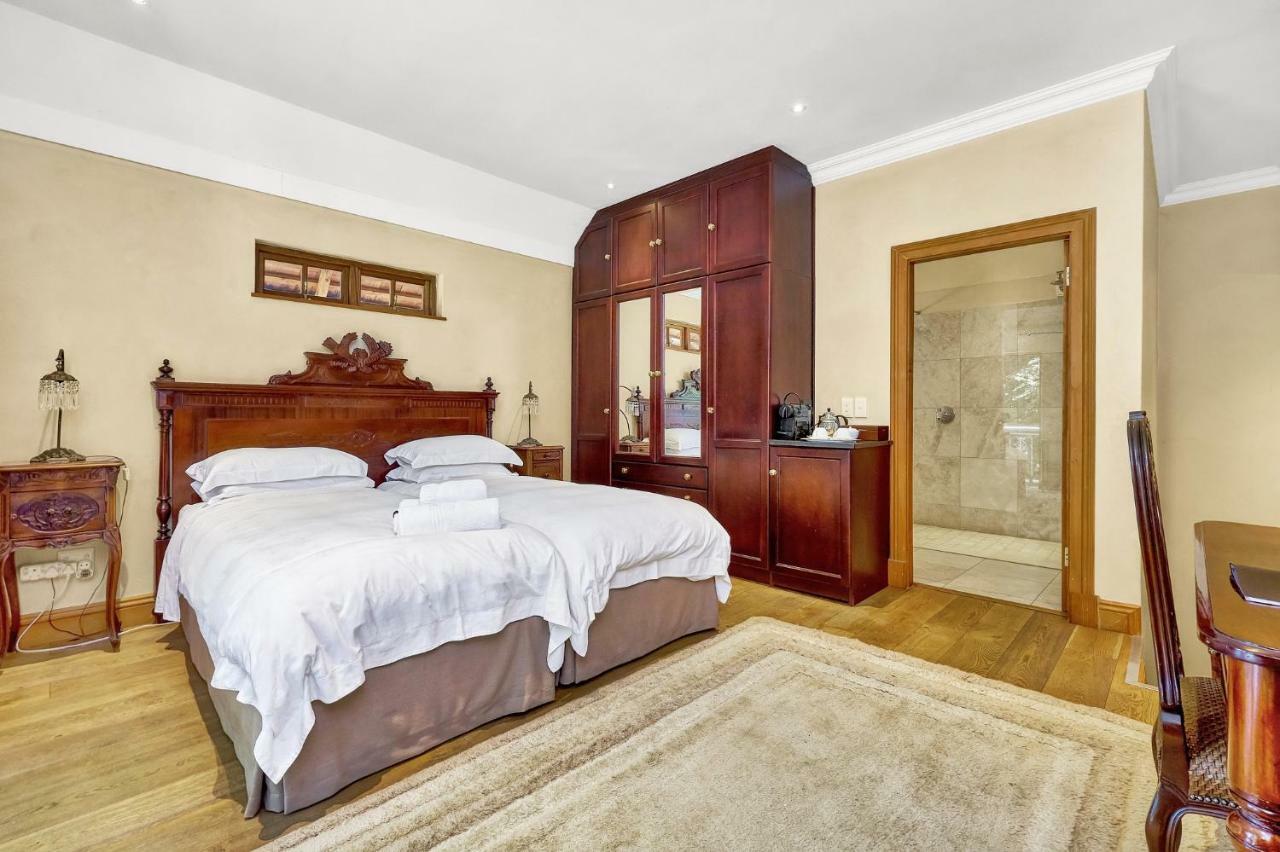 Bed and Breakfast Doveton House Йоганнесбурґ Екстер'єр фото